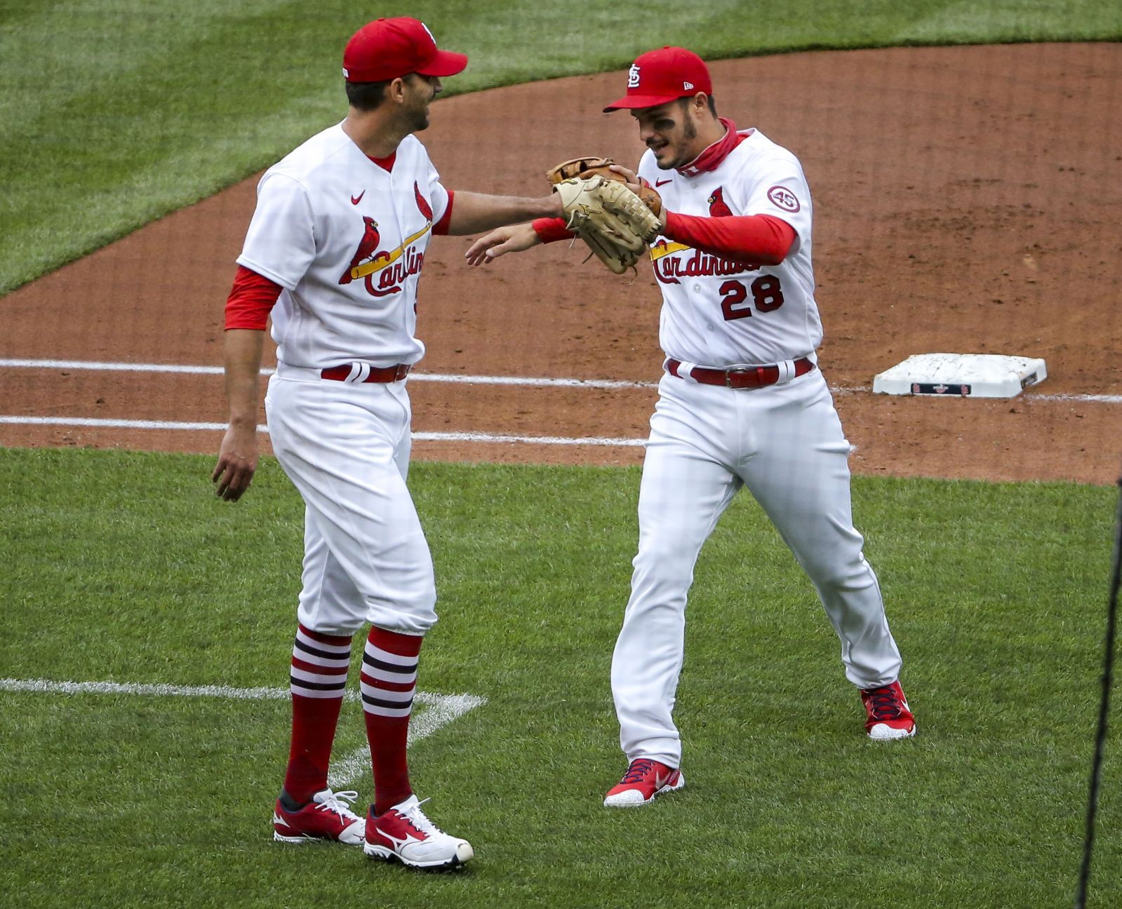 Cardinals welcome fans for 2021 home opener